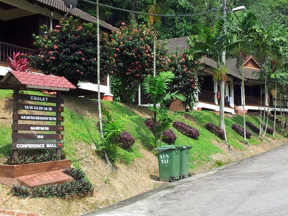 Kota Tinggi Waterfalls Resort エクステリア 写真